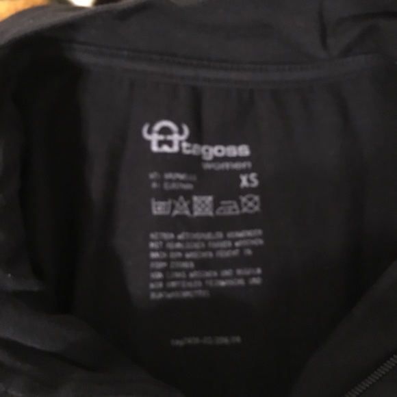 Two Tagoss 1/4 zip turtlenecks from Germany. - Picture 4 of 5